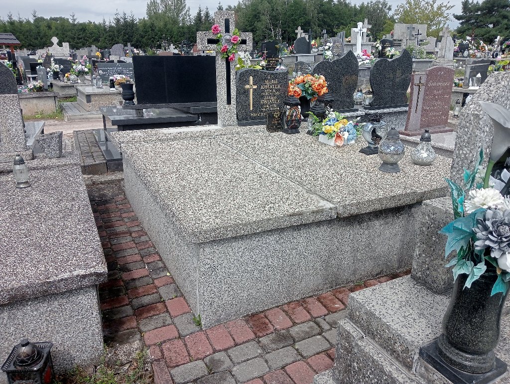 Grób Janina Kwiatek